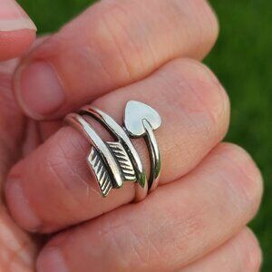 James Avery Heart and Arrow Ring Size 6
